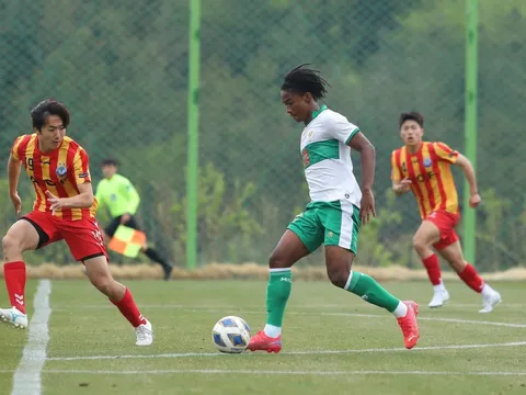 Thầy trò Shin Tae-yong thắng trận đầu tiên tại Hàn Quốc