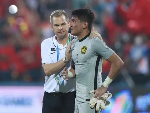 U23 Malaysia bật khóc sau thất bại trước Việt Nam