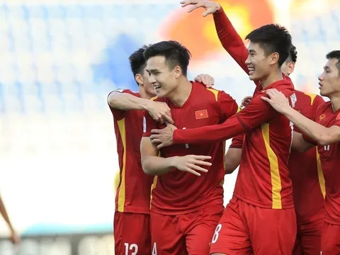 "U23 Việt Nam không thể chơi đôi công với U23 Saudi Arabia"
