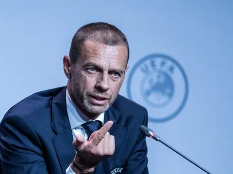 Man Utd rút khỏi ESL, Ed Woodward nói gì với chủ tịch UEFA?