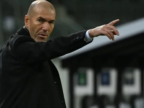Liều lĩnh để "bóng vàng" dự bị, Zidane quá sáng suốt