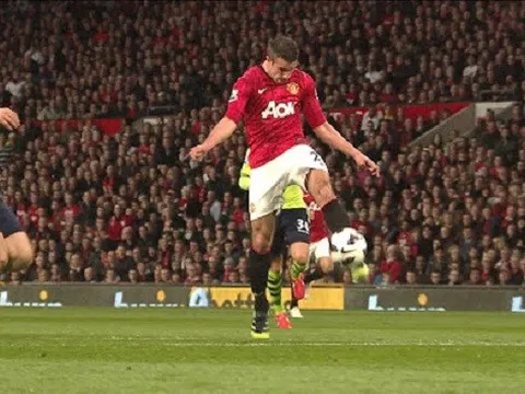Cavani có thể trở thành Robin van Persie của M.U nhờ Jadon Sancho