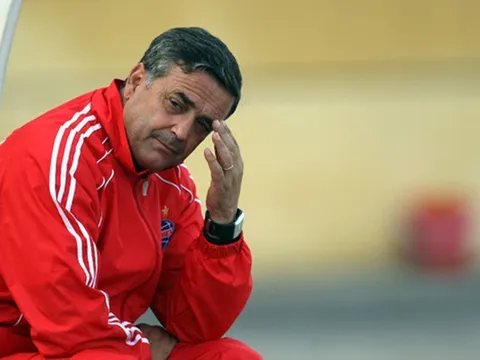 SỐC! Cánh tay phải của Mourinho tại Tottenham từng bị CLB Việt thải loại