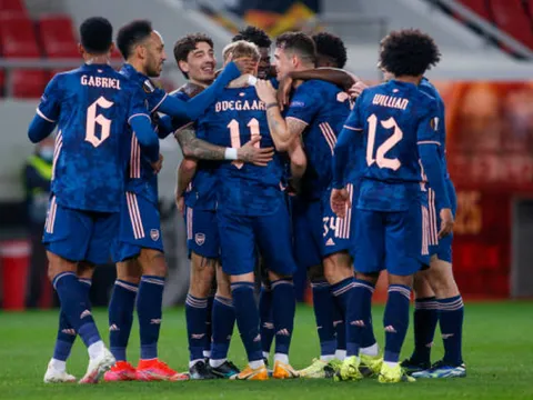 Tìm thấy 2 "khẩu pháo cao xạ", Arsenal có vũ khí để chống lại Spurs
