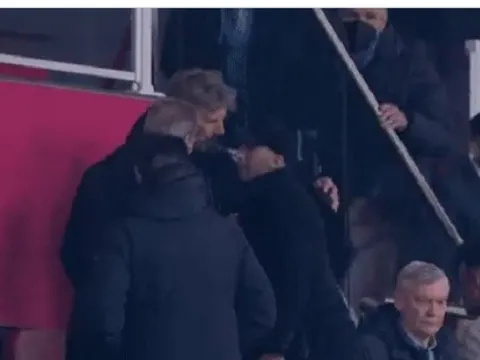 Khoảnh khắc Lingard khiến các cầu thủ M.U phải xấu hổ