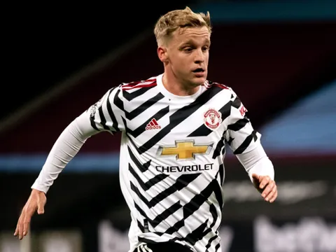 Điều đặc biệt về Telles, Cavani và Van de Beek trận West Ham, bạn đã biết?