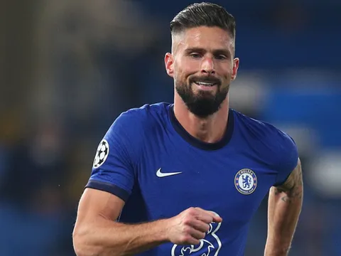 Alan Shearer: "Giroud có thể ca thán, nhưng cậu ấy không làm vậy"