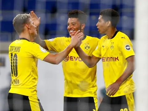 Ưu tiên 'thần đồng' trước Sancho, Man Utd có thể mắc sai lầm chí mạng