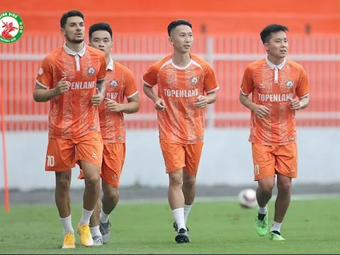 V-League 2022 chốt đơn, "bom tấn" nổ... nhẹ