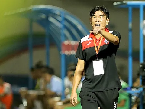 V-League kết thúc, HLV Phan Thanh Hùng nói điều buồn lòng về Than Quảng Ninh