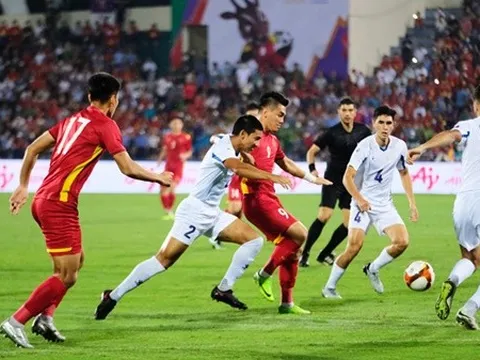 CĐV Thái Lan châm chọc U23 Việt Nam sau trận hòa Philippines