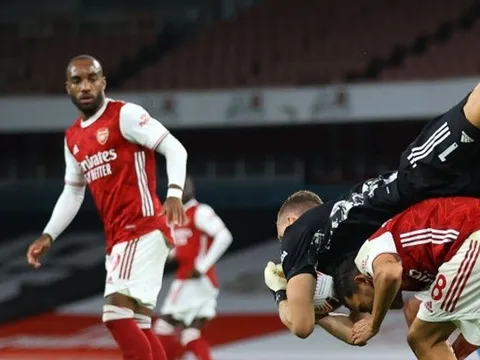 Đè đầu cưỡi cổ Ceballos, sao Arsenal suýt gãy cổ