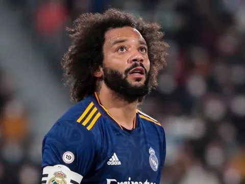 Vạ miệng vì trọng tài, sao Real nhận thêm án phạt