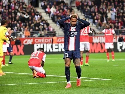 Van Basten 'hủy diệt' Neymar