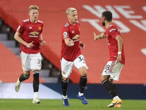 Van de Beek 'mở tài khoản', Man Utd vẫn thua thảm tại Old Trafford