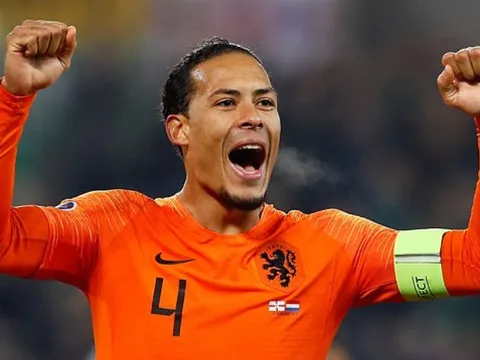 Van Dijk bất ngờ rút khỏi tuyển Hà Lan