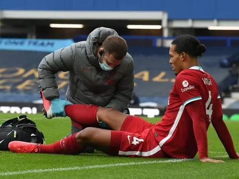 Van Dijk nghỉ dài hạn, Liverpool phải lĩnh hậu quả nghiêm trọng ra sao?