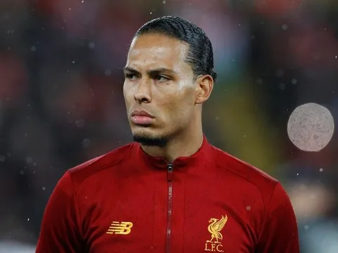 "Van Dijk, quá kiêu ngạo"