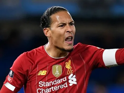 Van Dijk tức tối đăng đàn: "Thật hổ thẹn"