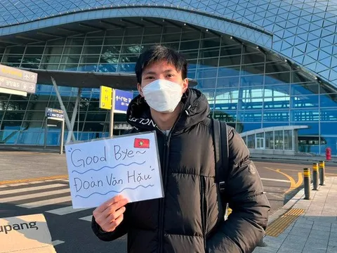 Đoàn Văn Hậu về nước sau 3 tháng sang Hàn Quốc phẫu thuật, điều trị chấn thương