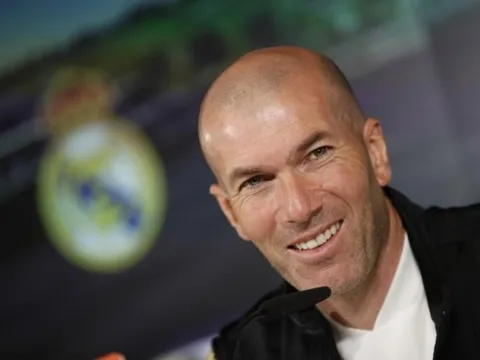 Vắng Kroos, Zidane vẫn nhận tin vui từ "khẩu đại pháo" của Real