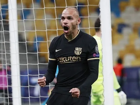 Vắng Messi, kẻ thay thế Suarez "mở đại tiệc" trên sân Dinamo Kyiv