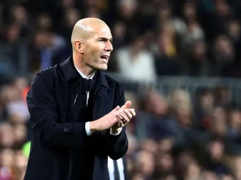 Vắng Ramos, Zidane vẫn tìm ra "siêu bí kíp" cho hàng phòng ngự