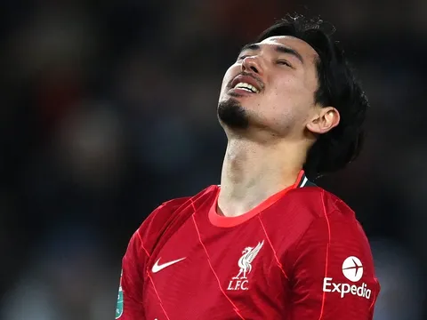 Vắng Salah, Mane, hàng công Liverpool như "hổ không nanh vuốt"