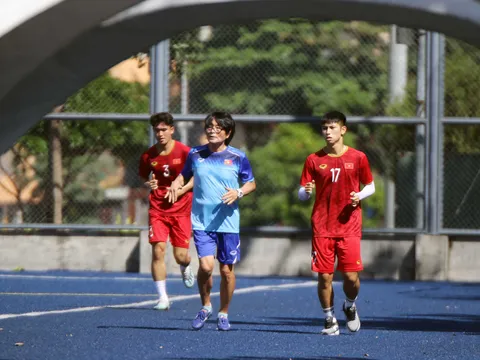 Vắng Tấn Sinh, Trọng Hùng: Chờ xem tài dụng binh của “phù thủy” Park