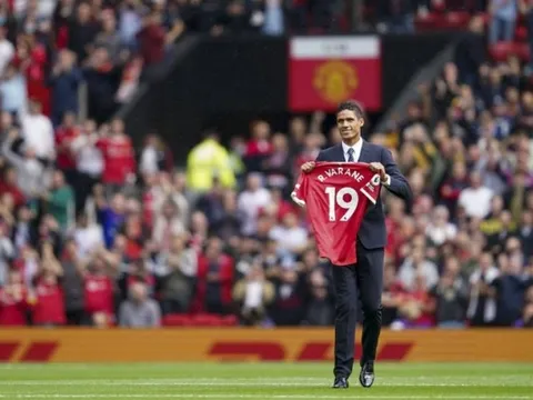 Man Utd tuần qua: Công bố bom tấn; Tranh báu vật với Pep Guardiola