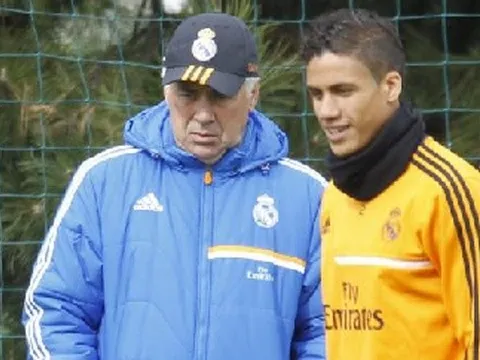 Varane theo Man Utd, Real giờ chỉ còn tứ trụ phục vụ Carlo Ancelotti