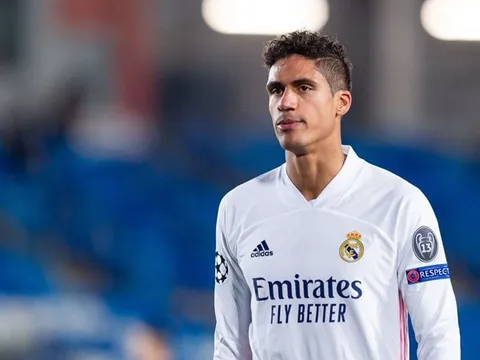 So sánh Raphael Varane với hậu vệ Chelsea mùa này