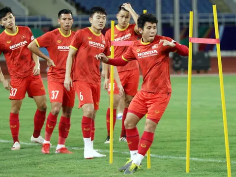 Tuyển Việt Nam hủy tập vì bận làm thị thực nhập cảnh Australia