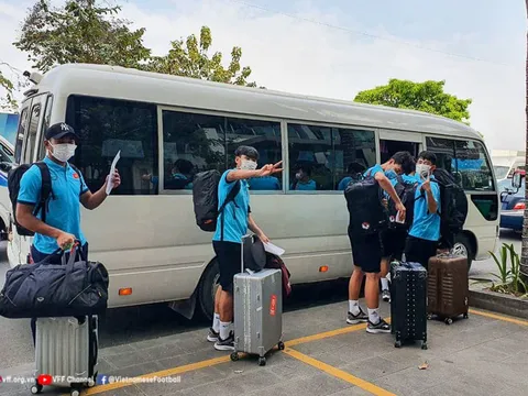 11 thành viên U23 Việt Nam về nước bằng đường bộ