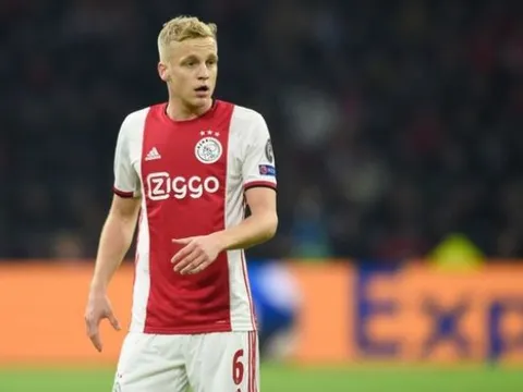 Vì đồng đội cũ, Van de Beek chọn số áo không ngờ tại Man Utd