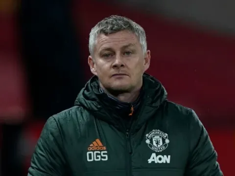 Vì "kẻ bị ruồng bỏ" của M.U, Solskjaer đang tiến thoái lưỡng nan?