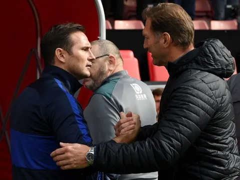 'Vì lý do đó, mùa này mọi thứ sẽ khó khăn hơn với Chelsea'