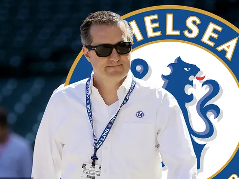 Vì sao fan Chelsea tẩy chay nhà thầu từ Mỹ?