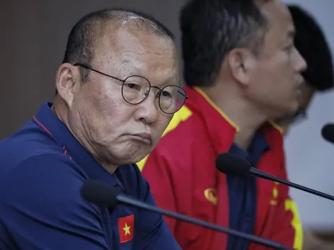 Vì sao HLV Park Hang-seo liên tiếp bị khiêu khích, mỉa mai?