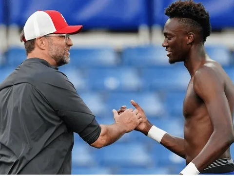 Vì sao Liverpool nên xem xét tiền đạo thất sủng của Chelsea?
