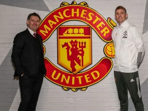 "Việc bổ nhiệm Murtough và Fletcher chỉ là sắp xếp mang tính nội bộ của Man United"