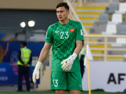 Việt Nam thua sát nút, đồng nghiệp lên tiếng về Đặng Văn Lâm