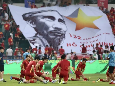 "Chảo lửa" trên sân Việt Trì trận U23 Việt Nam - Malaysia