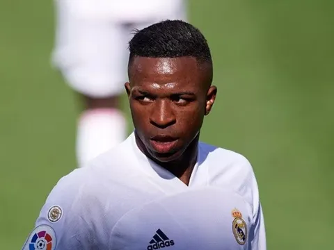 Vinicius giải thích lý do đổi sang số áo 20