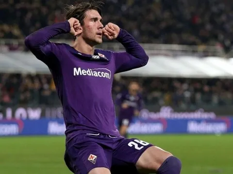Arsenal tăm tia Vlahovic, HLV Fiorentina nói thẳng 1 lời