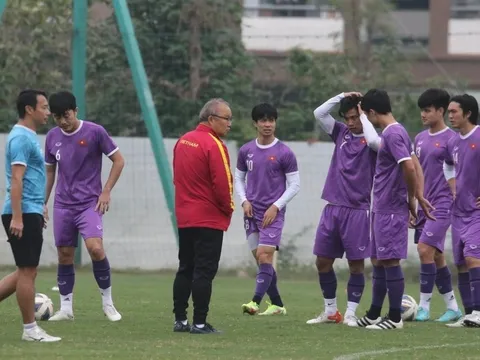 Buổi tập đầu tiên của tuyển Việt Nam trong năm 2022