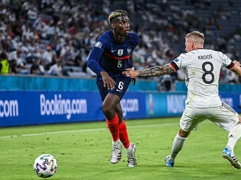 Với 1 đường chuyền, tất cả đều biết về đẳng cấp của Paul Pogba