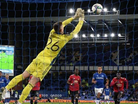 Với 'ngọc quý' Carrington, M.U đã có những gì Sir Alex muốn cách đây 20 năm