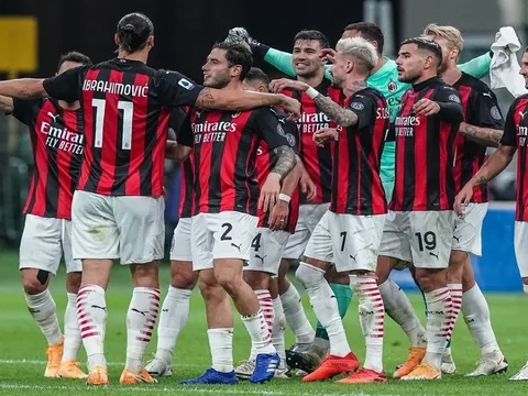 Với "thánh Ibra", Milan đơn giản là không thể ngăn cản