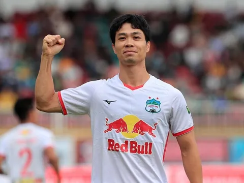 Vòng 6 V-League: HAGL giải hạn; 'Bàn tay của Chúa'